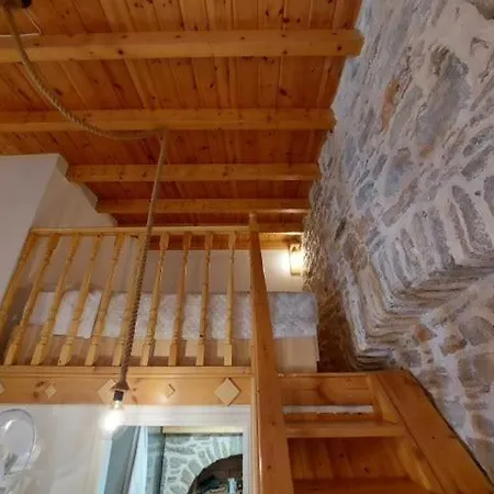 ήλιος πατσακης Apartman Szími